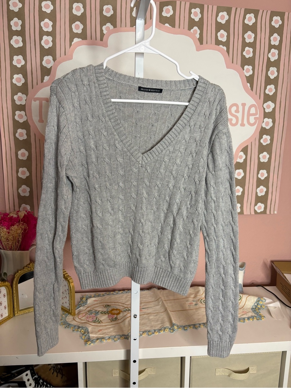 Cable Knit V-Neck Sweater - Gray - Banana Melville